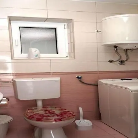 Apartment Marijana - Two Bedroom With Terrace Supetar