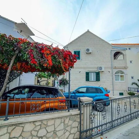 Marijana - Two Bedroom With Terrace Apartment Supetar